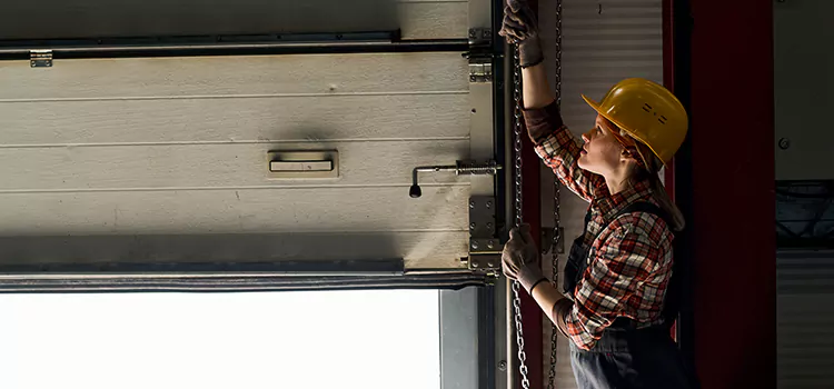 Addressing Common Garage Door Stoppage Issues in Baton Rouge, LA